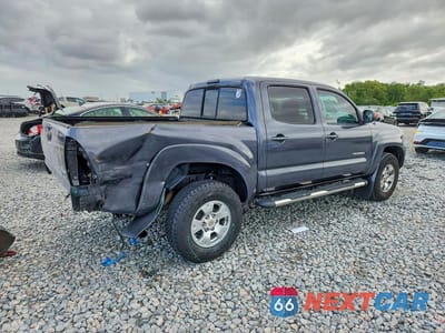Trzecie zdjęcie samochodu z tyłu: 2011 TOYOTA TACOMA DOUBLE CAB PRERUNNER VIN:3TMJU4GN2BM123235 - miniatura