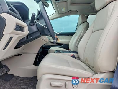 Zdjęcie 7 z 14 samochodu: 2025 HONDA ODYSSEY EXL VIN:5FNRL6H65SB033218 - miniatura