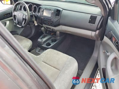 Zdjęcie 8 z 11 samochodu: 2013 TOYOTA TACOMA BASE VIN:5TFNX4CN5DX022363 - miniatura