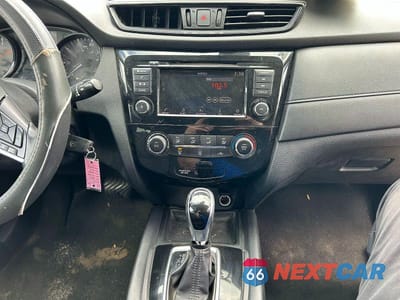 Zdjęcie 9 z 11 samochodu: 2019 NISSAN ROGUE S VIN:5N1AT2MT4KC802057 - miniatura