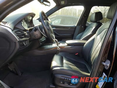Zdjęcie 7 z 13 samochodu: 2015 BMW X5 XDRIVE50I VIN:5UXKR6C5XF0J78871 - miniatura