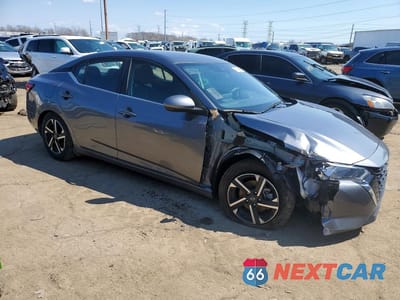 Czwarte zdjęcie samochodu z boku: 2024 NISSAN SENTRA SV VIN:3N1AB8CV8RY329796 - miniatura
