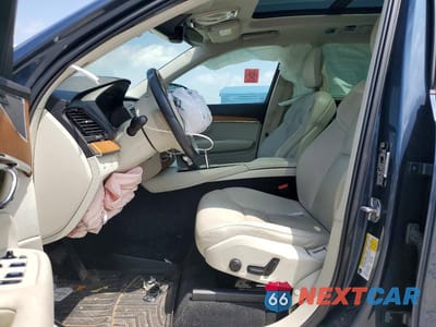 Zdjęcie 7 z 13 samochodu: 2021 VOLVO XC90 T6 MOMENTUM VIN:YV4A22PK8M1686609 - miniatura