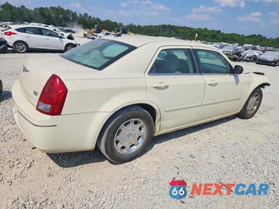 Trzecie zdjęcie samochodu z tyłu: 2005 CHRYSLER 300 TOURING VIN:2C3AA53G85H530876 - miniatura