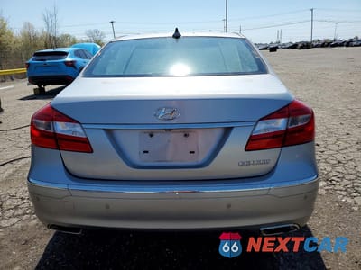 Zdjęcie 6 z 12 samochodu: 2012 HYUNDAI GENESIS 3.8L VIN:KMHGC4DD8CU171663 - miniatura