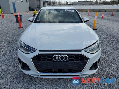 Piąte zdjęcie samochodu w środku: 2022 AUDI A4 VIN:WAUEAAF49NN002940 - miniatura