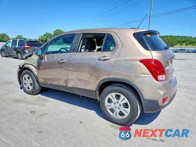 Drugie zdjęcie samochodu z przodu: 2018 CHEVROLET TRAX LS VIN:3GNCJKSB1JL206346 - miniatura