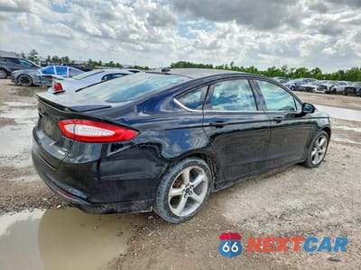 Trzecie zdjęcie samochodu z tyłu: 2016 FORD FUSION SE VIN:3FA6P0HD4GR152585 - miniatura
