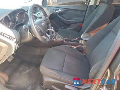 Zdjęcie 7 z 12 samochodu: 2015 FORD FOCUS SE VIN:1FADP3F24FL259546 - miniatura
