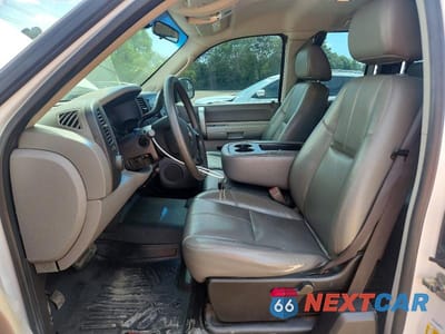Zdjęcie 7 z 12 samochodu: 2009 CHEVROLET SILVERADO C1500 VIN:1GCEC19069Z212190 - miniatura
