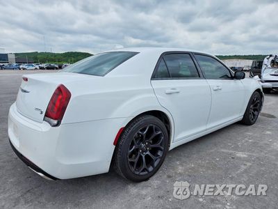 Trzecie zdjęcie samochodu z tyłu: 2020 CHRYSLER 300 S VIN:2C3CCABG8LH201329 - miniatura