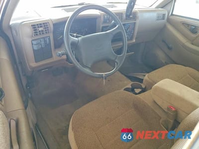 Zdjęcie 8 z 12 samochodu: 1997 CHEVROLET S TRUCK S10 VIN:1GCDT19X0V8206698 - miniatura