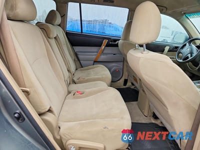 Zdjęcie 11 z 14 samochodu: 2010 TOYOTA HIGHLANDER BASE VIN:5TDBK3EH4AS008362 - miniatura