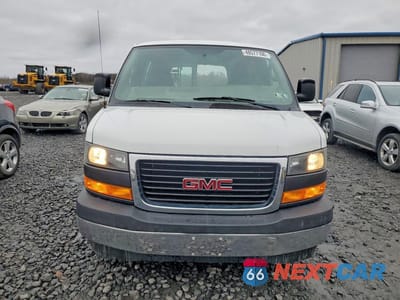 Piąte zdjęcie samochodu w środku: 2018 GMC SAVANA G2500 VIN:1GTW7AFG5J1902283 - miniatura