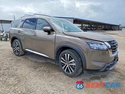 Czwarte zdjęcie samochodu z boku: 2024 NISSAN PATHFINDER PLATINUM VIN:5N1DR3DG7RC210408 - miniatura