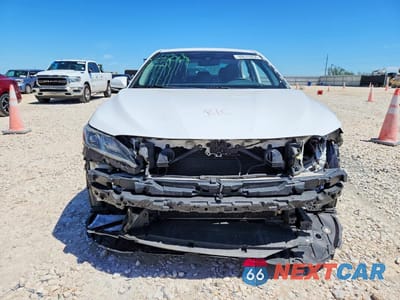 Piąte zdjęcie samochodu w środku: 2020 TOYOTA CAMRY SE VIN:4T1M11AKXLU871257 - miniatura