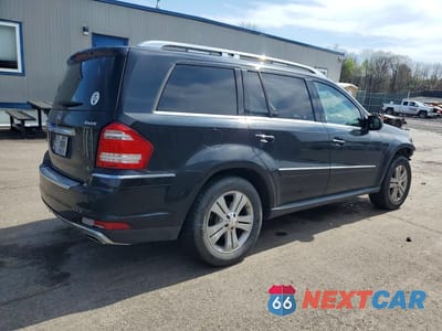 Trzecie zdjęcie samochodu z tyłu: 2010 MERCEDES-BENZ GL 450 4MATIC VIN:4JGBF7BE2AA553037 - miniatura