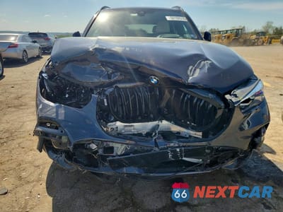 Piąte zdjęcie samochodu w środku: 2021 BMW X5 M50I VIN:5UXJU4C05M9H54025 - miniatura