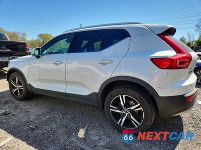Drugie zdjęcie samochodu z przodu: 2025 VOLVO XC40 CORE VIN:YV4L12UJ2S2467773 - miniatura