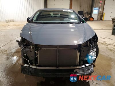 Piąte zdjęcie samochodu w środku: 2025 TOYOTA PRIUS LE VIN:JTDACAAU0S3057948 - miniatura