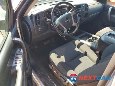 Zdjęcie 8 z 12 samochodu: 2012 GMC SIERRA K1500 SLE VIN:1GTR2VE73CZ133145 - miniatura