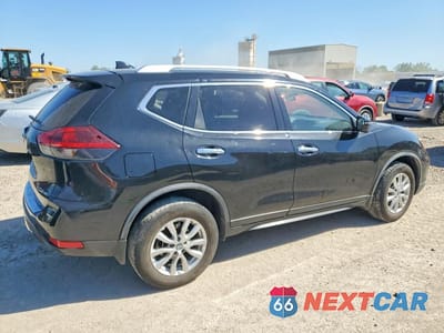 Trzecie zdjęcie samochodu z tyłu: 2018 NISSAN ROGUE SV VIN:JN8AT2MV2JW352934 - miniatura