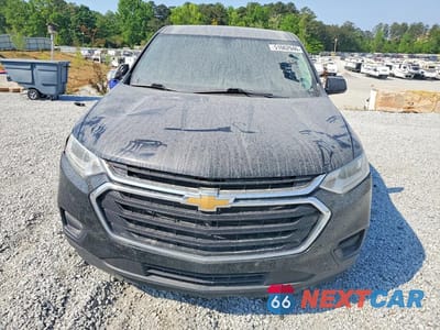 Piąte zdjęcie samochodu w środku: 2018 CHEVROLET TRAVERSE LS VIN:1GNEVFKW0JJ108391 - miniatura