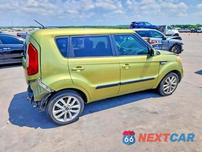 Trzecie zdjęcie samochodu z tyłu: 2012 KIA SOUL BASE VIN:KNDJT2A56C7422514 - miniatura