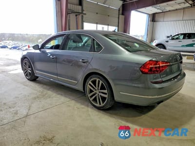 Drugie zdjęcie samochodu z przodu: 2016 VOLKSWAGEN PASSAT S VIN:1VWAT7A33GC008399 - miniatura