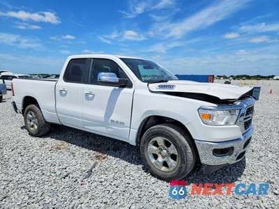 Czwarte zdjęcie samochodu z boku: 2020 RAM 1500 BIG HORN VIN:1C6SRFBT3LN239808 - miniatura