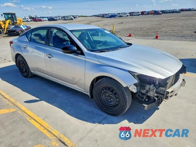 Czwarte zdjęcie samochodu z boku: 2019 NISSAN ALTIMA 2.5 SR VIN:1N4BL4CV9KC182965 - miniatura