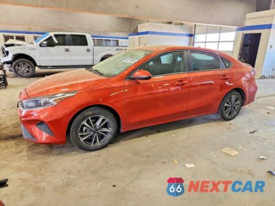 2024 KIA FORTE LXS 3KPF24AD8RE716453 - główne zdjęcie licytacji z USA - miniatura