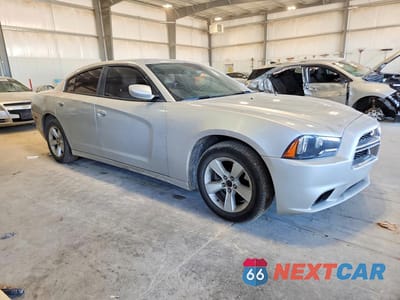 Czwarte zdjęcie samochodu z boku: 2012 DODGE CHARGER SXT VIN:2C3CDXHG6CH164305 - miniatura