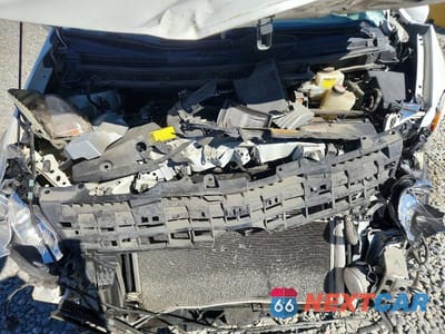Zdjęcie 11 z 12 samochodu: 2015 TOYOTA PRIUS TWO VIN:JTDKN3DU8F1872342 - miniatura