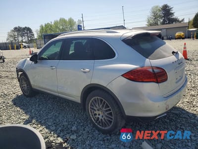 Drugie zdjęcie samochodu z przodu: 2011 PORSCHE CAYENNE S VIN:WP1AB2A25BLA54243 - miniatura