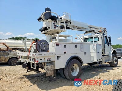 Czwarte zdjęcie samochodu z boku: 2025 FREIGHTLINER BUSINESS CLASS M2 DIGGER DERRICK TRUCK VIN:3ALDCXFC6SDVZ3946 - miniatura