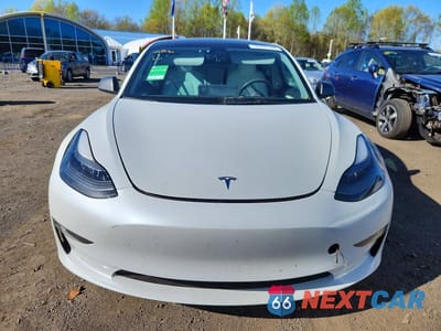 Piąte zdjęcie samochodu w środku: 2023 TESLA MODEL 3 VIN:5YJ3E1EC7PF486034 - miniatura