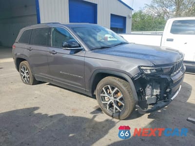 Czwarte zdjęcie samochodu z boku: 2023 JEEP GRAND CHEROKEE LIMITED VIN:1C4RJHBGXP8895599 - miniatura