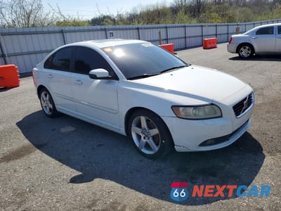 Czwarte zdjęcie samochodu z boku: 2008 VOLVO S40 2.4I VIN:YV1MS390982369322 - miniatura