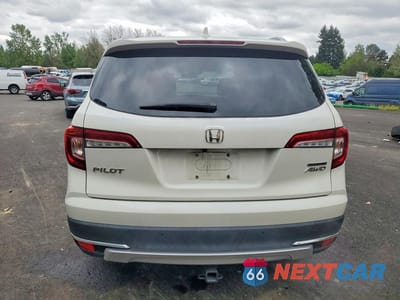 Zdjęcie 6 z 12 samochodu: 2019 HONDA PILOT TOURING VIN:5FNYF6H98KB080580 - miniatura