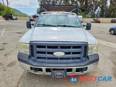 Piąte zdjęcie samochodu w środku: 2007 FORD F250 SUPER DUTY VIN:1FTSW20547EA82570 - miniatura