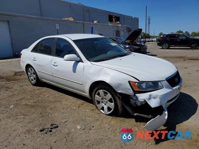 Czwarte zdjęcie samochodu z boku: 2008 HYUNDAI SONATA GLS VIN:5NPET46C28H378454 - miniatura