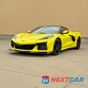 Drugie zdjęcie samochodu z przodu: 2024 CHEVROLET CORVETTE STINGRAY 1LT VIN:1G1YA3D44R5102702 - miniatura
