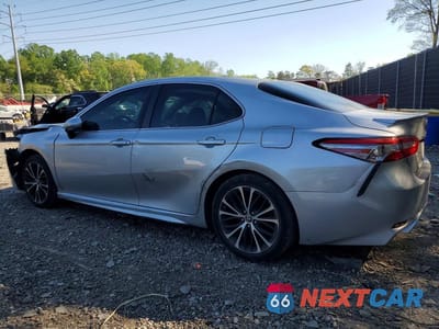 Drugie zdjęcie samochodu z przodu: 2018 TOYOTA CAMRY SE VIN:4T1B11HK9JU030346 - miniatura