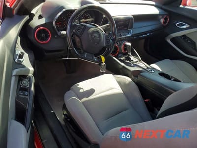 Zdjęcie 8 z 12 samochodu: 2020 CHEVROLET CAMARO LS VIN:1G1FB3DX2L0120909 - miniatura