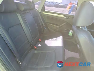 Zdjęcie 10 z 11 samochodu: 2013 VOLKSWAGEN PASSAT S VIN:1VWAP7A37DC148553 - miniatura