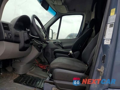 Zdjęcie 7 z 13 samochodu: 2018 MERCEDES-BENZ SPRINTER 2500 VIN:WD3PE7CD3JP622442 - miniatura