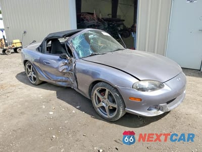 Czwarte zdjęcie samochodu z boku: 2004 MAZDA MX-5 MIATA SPEED VIN:JM1NB354440407385 - miniatura