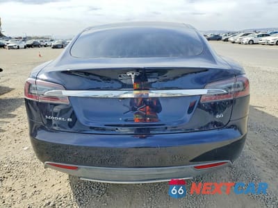 Zdjęcie 6 z 11 samochodu: 2014 TESLA MODEL S VIN:5YJSA1S12EFP32933 - miniatura