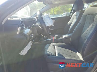 Zdjęcie 7 z 12 samochodu: 2019 MERCEDES-BENZ A 220 VIN:WDD3G4EB5KW026075 - miniatura